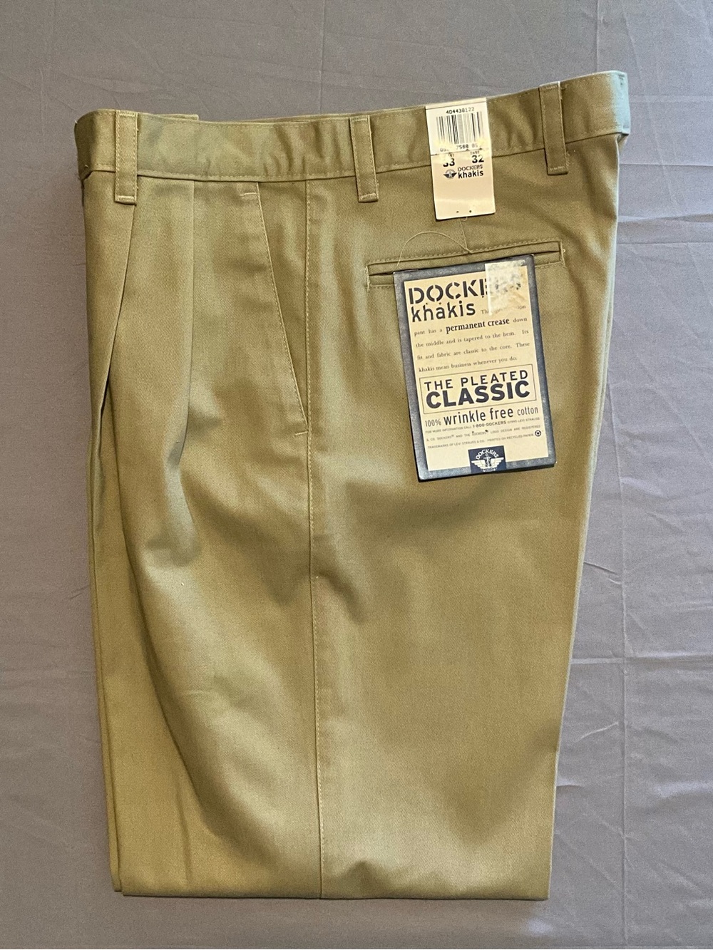 Dockers Khakis Pleated Classic Wrinkle Free 33x32 Pant NWT